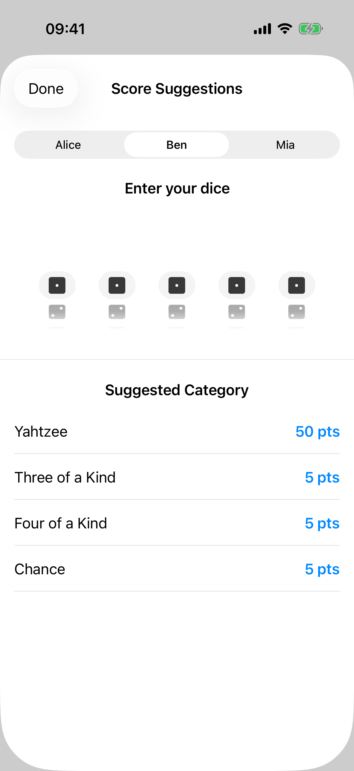 Yatzy score suggestions showing dice wheels and suggested categories.